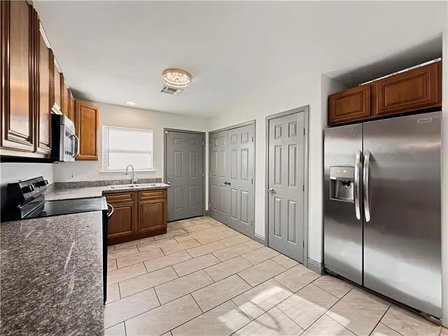 4522 Shalimar Dr — Photo 9