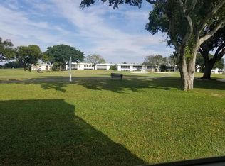 579 Flanders N #M, Delray Beach, FL 33484
