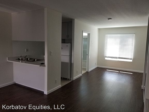 5th image of 10944 Bluffside Dr APT 209