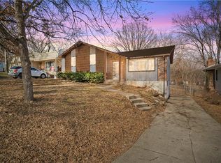 6300 NW 48th St, Kansas City, MO 64151