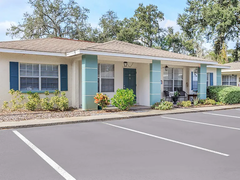 Villas at Deer Park Apartments — Photo 19