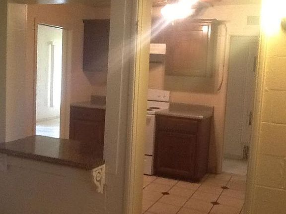 3rd image of 143 E Buckingham Way