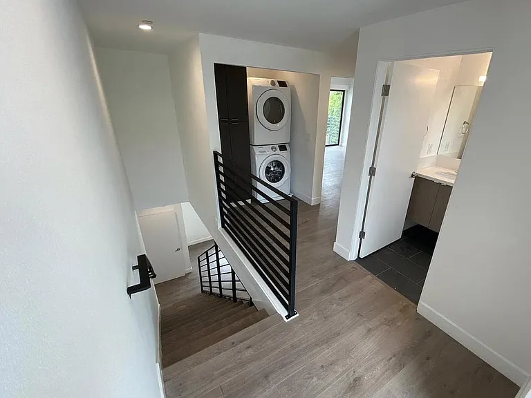 1153 N Orange Dr #1155-1/2 — Photo 19