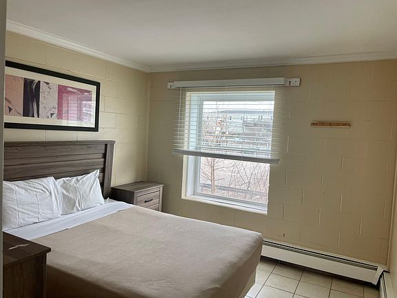 4th image of 30 Milliken St #210