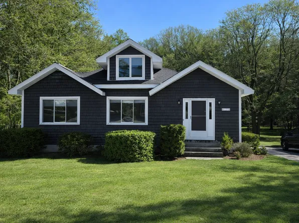 124 Bailey Rd, Holden, MA 01520