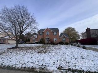 8140 Wells Xing, West Chester, OH 45069