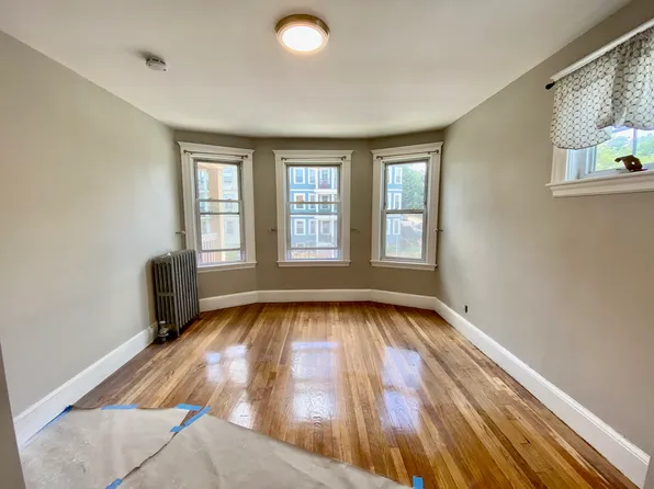 158 South St APT 2L, Jamaica Plain, MA 02130