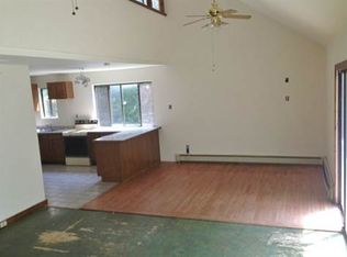 25 Pine Creek Ests, East Stroudsburg, PA 18302