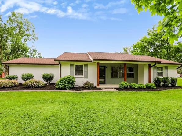 132 Beechwood Dr, Westfield, IN 46074