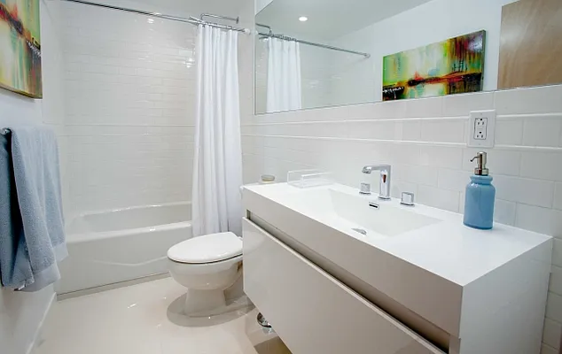 Sold by ROOM Real Estate | media 6