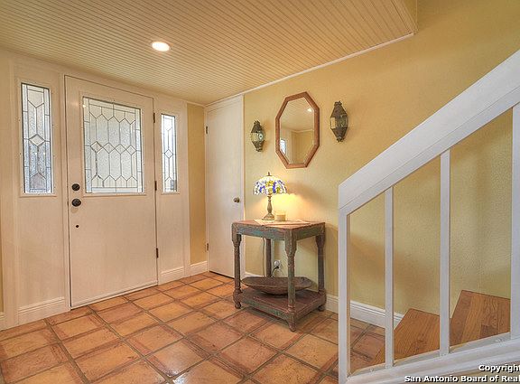 3rd image of 9014 Dawn Cir