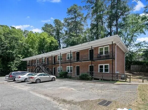 210 Colonial Dr, Fayetteville, NC 28301