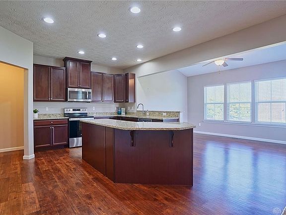 2nd image of 2964 Ambrosia Ln E