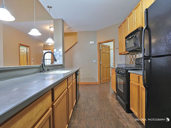 4th image of 8038 Bluestem Ave