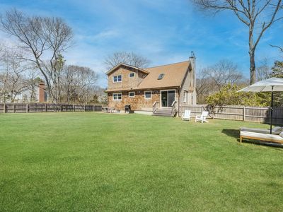 16 Central Ave, East Hampton, NY, 11937