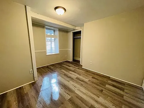 413 Heathcliff St Photo 1