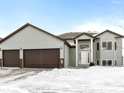 4792 48th Ave S, Fargo, ND, 58104