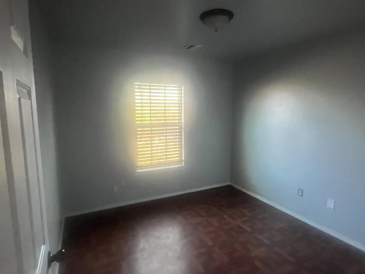 2 bed, 924 sqft, $1,350 — Photo 3