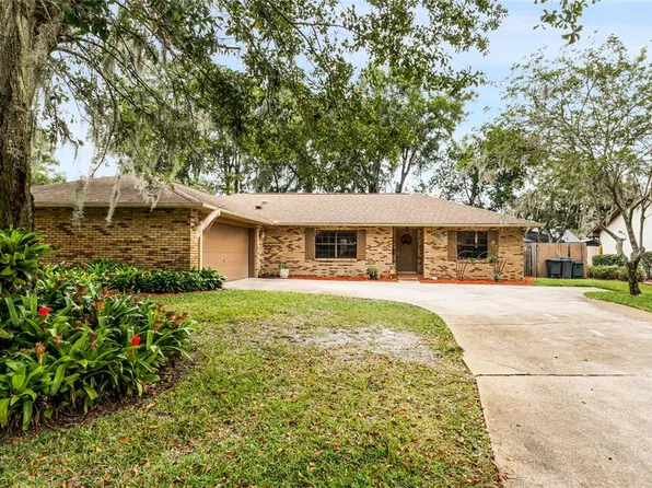 8245 Lost Lake Dr, Orlando, FL 32817