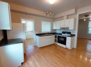 1122 E Market St #A, Charlottesville, VA 22902