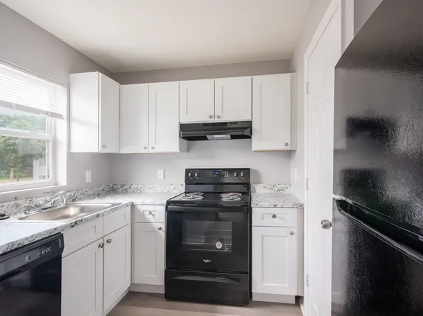 Rolling Hills Apartment Homes