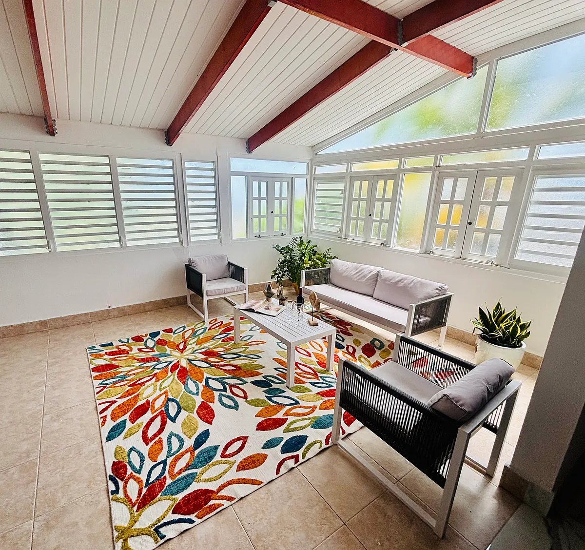 Building Photo - 10 Caoba #4