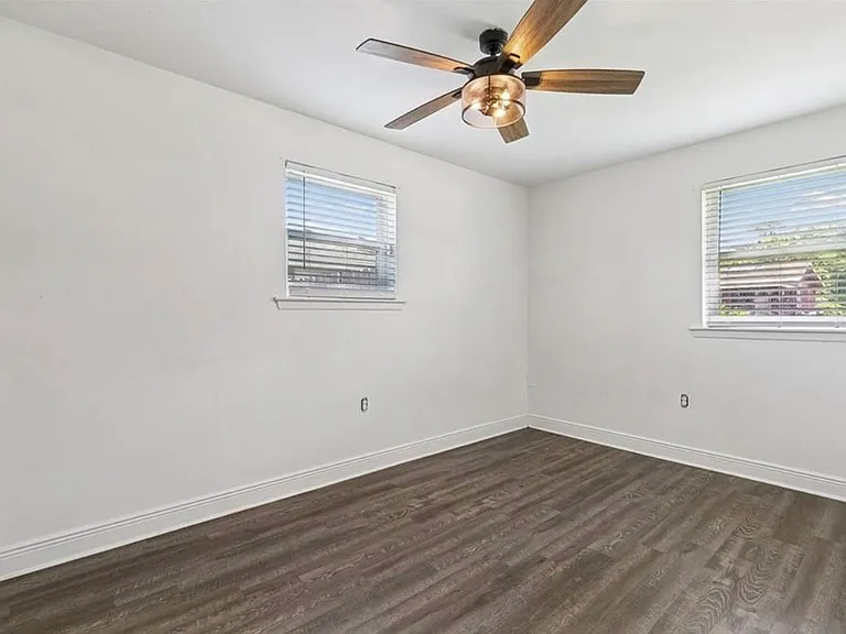 1536 Redwood Dr — Photo 8