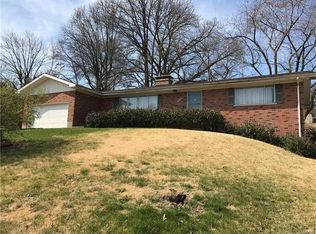 2468 Hallfer Dr, Saint Louis, MO 63136