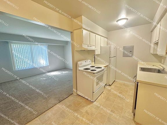 4th image of 36070 Harper Ave #203