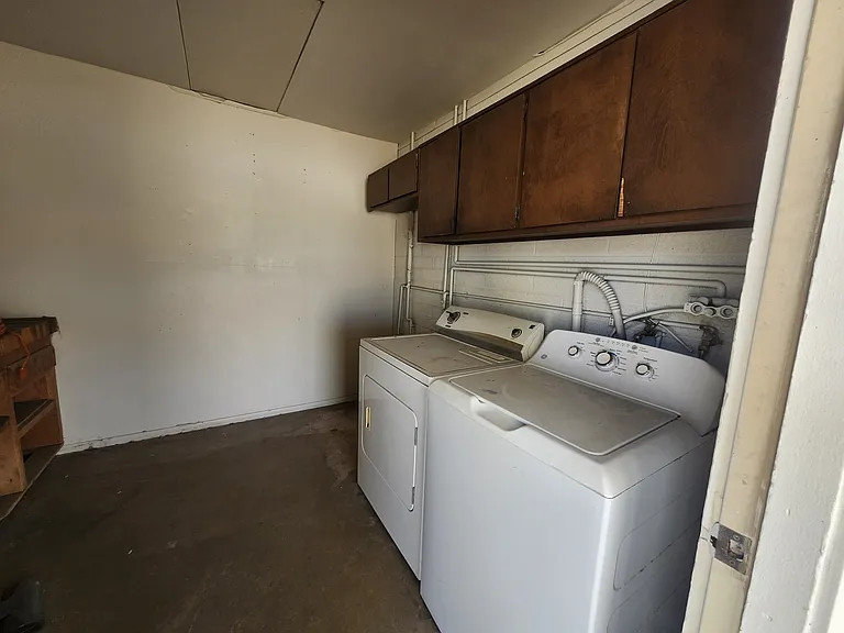 3136 W Port Au Prince Ln — Photo 22