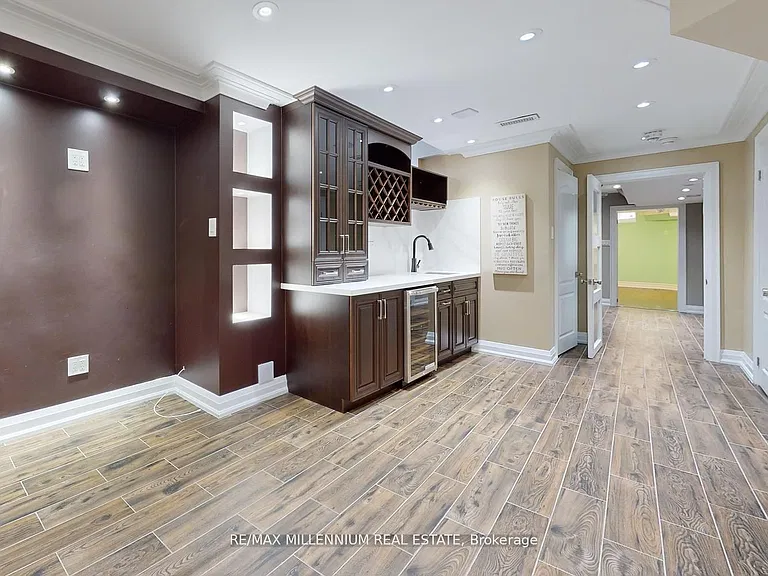 51 Kincardine St — Photo 43