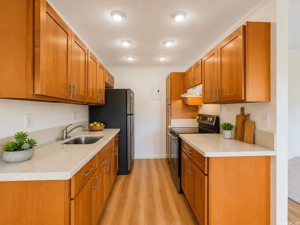 94-1139 Mopua Loop #J5, Waipahu, HI 96797