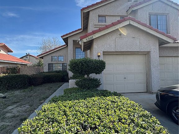 2nd image of 5208 Opal Ave