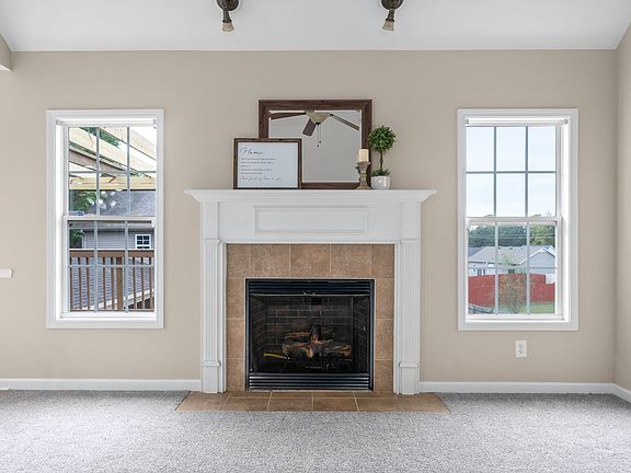 4th image of 840 Mulberry Pl