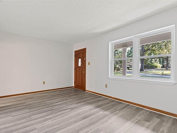 2nd image of 3381 Woodard Dr