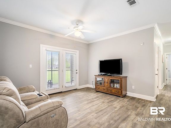 4th image of 450 Park Ave APT 303