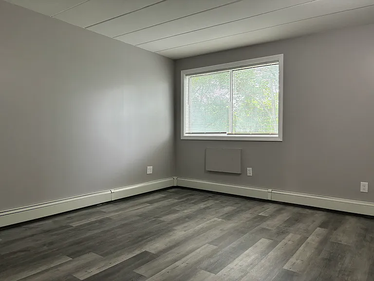 65 Newark St #7 — Photo 5