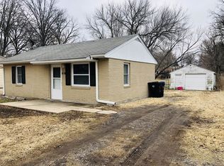 221 SW Terra Dr, Topeka, KS 66609