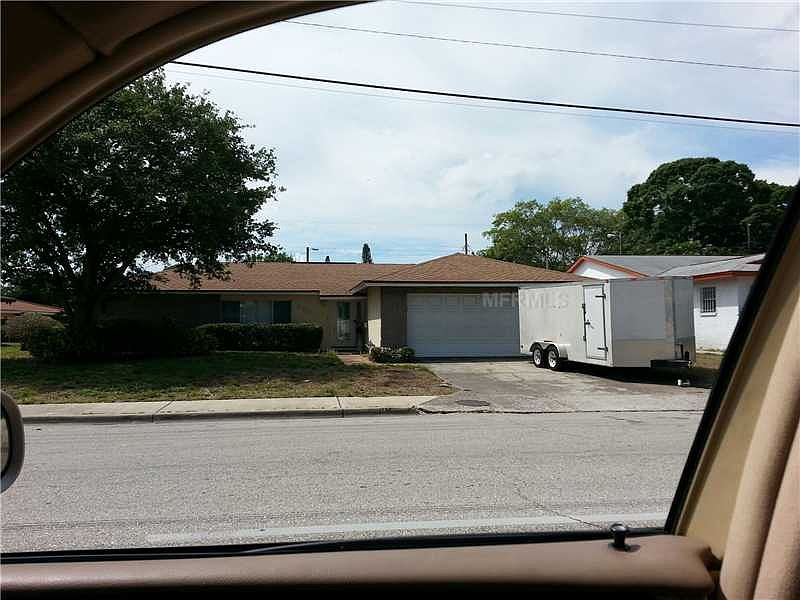 1st image of 924 54th Ave S