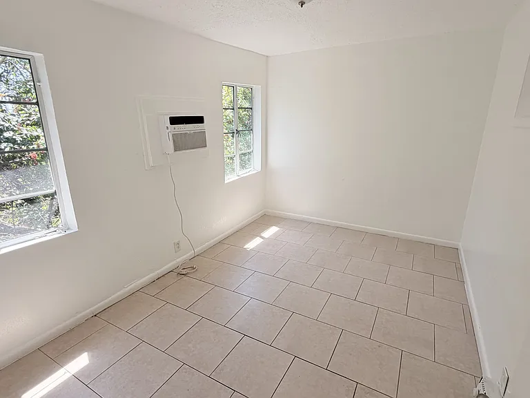 840 30th Ave S #2 — Photo 7