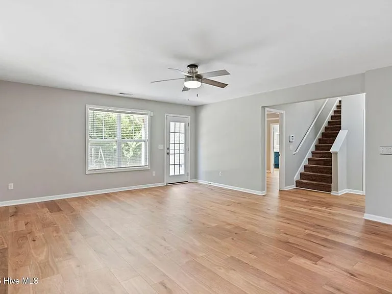 3912 Willowick Park Dr — Photo 15