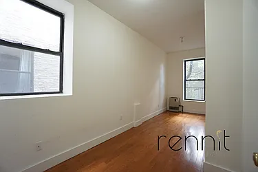 Rented by Rennit Inc.
