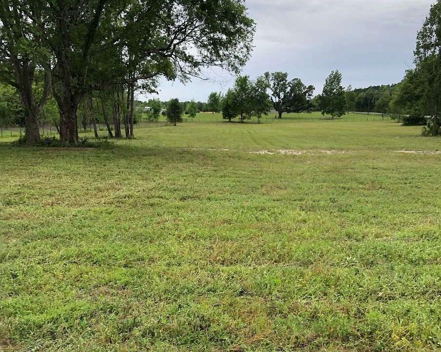 2nd image of 134 SW Sedgefield Farms Gln
