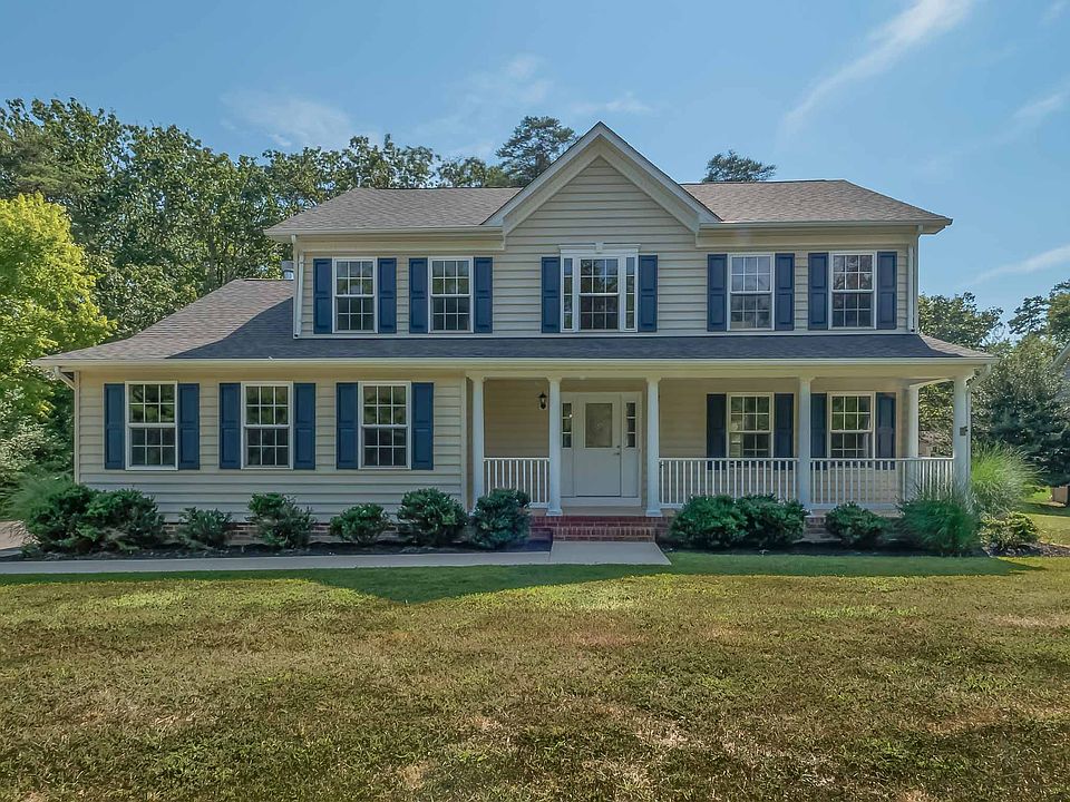 2850 Cove Lake Ct., Lusby MD