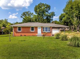 8622 W Vann Rd, Newburgh, IN 47630