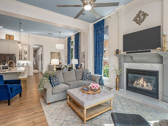 5th image of 120 Carondelet Ct