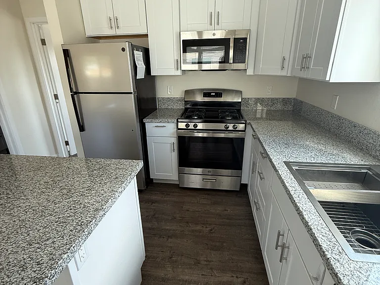 7298 Santa Ysabel Ave #6 — Photo 6