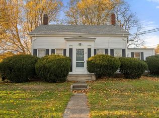 83 Fairhaven Rd, Mattapoisett, MA 02739
