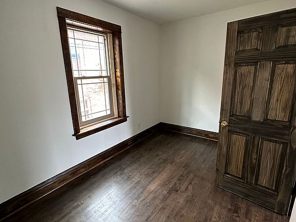 5th image of 2535 N Linder Ave #1R
