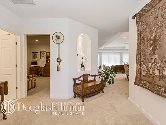 5th image of 324 Altessa Blvd